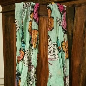 LONG SCARF - a great spring/summer scarf